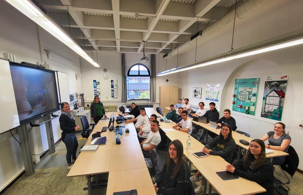 Abitur machen und dabei bezahlt werden Wie das geht