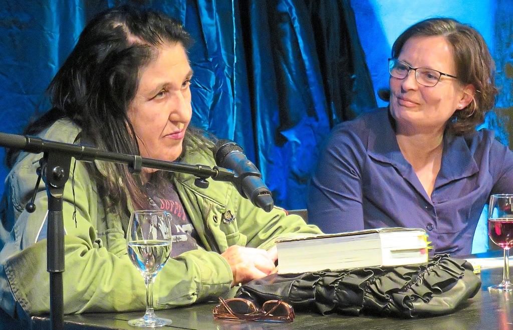 Bild zu  Poetische Lebensbilanz: Emine Sevgi Özdamar bei den Ingolstädter Literaturtagen
