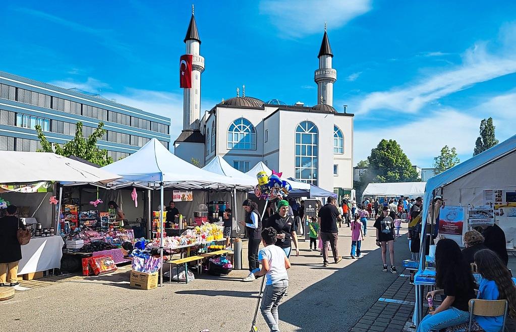 Herzlich willkommen: Ditib-Gemeinde Ingolstadt feiert Frühlingsfest