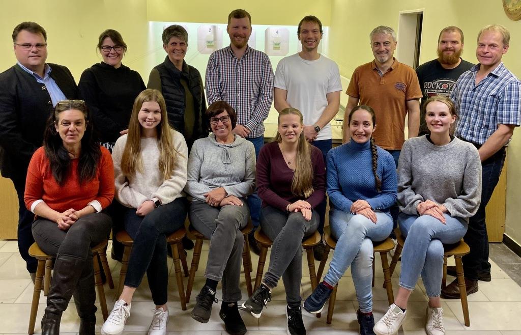 Führung bestätigt Burgschützen Burgstall haben gewählt