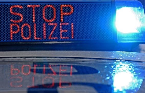 -ber-Bordstein-und-durch-enge-Gassen-17-J-hriger-liefert-sich-auf-Roller-wilde-Verfolgung-mit-Polizei
