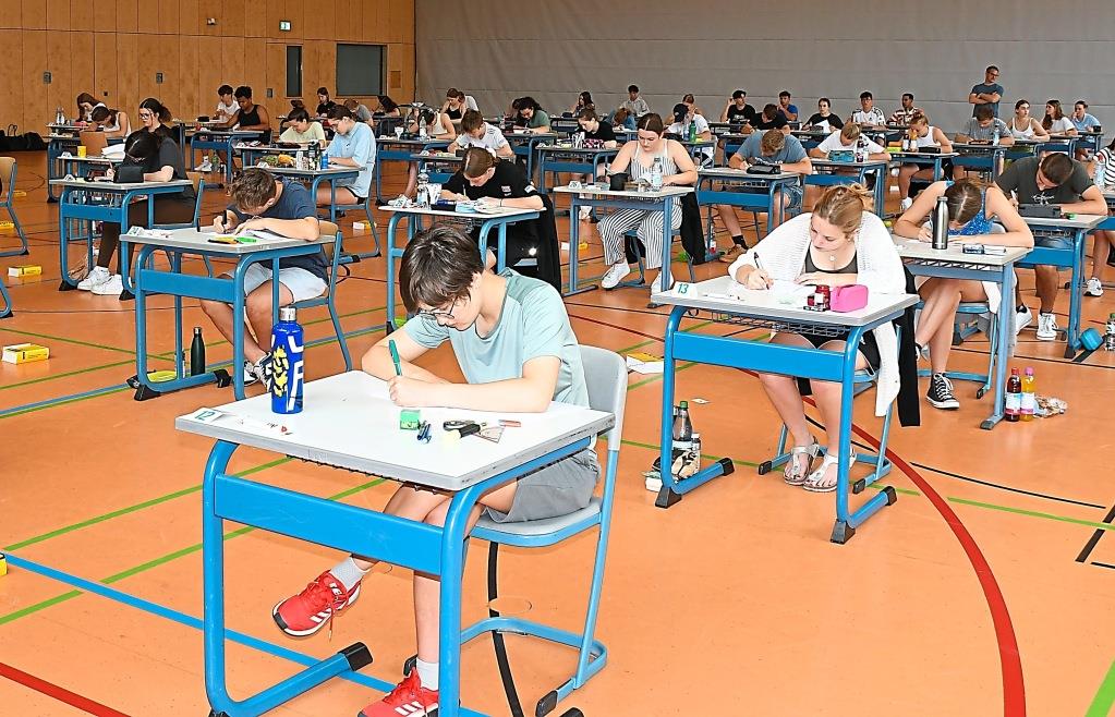 Auf der Zielgeraden zur Mittleren Reife: Abschlussprüfungen an der