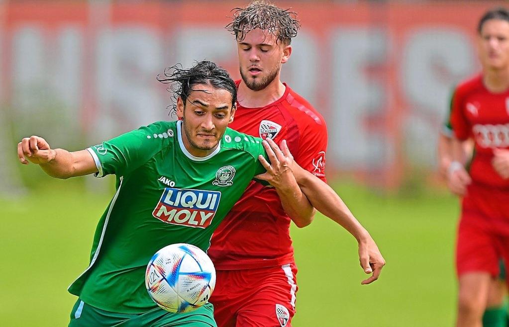 Bild zu Nach 5:2 in der Hinrunde: Gibt es beim Duell VfB Eichstätt gegen FC Ingolstadt II wieder ein Torfestival?