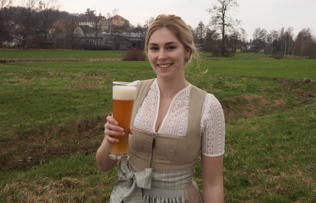 Linnea Klee aus Jetzendorf will Bayerische Bierkönigin werden