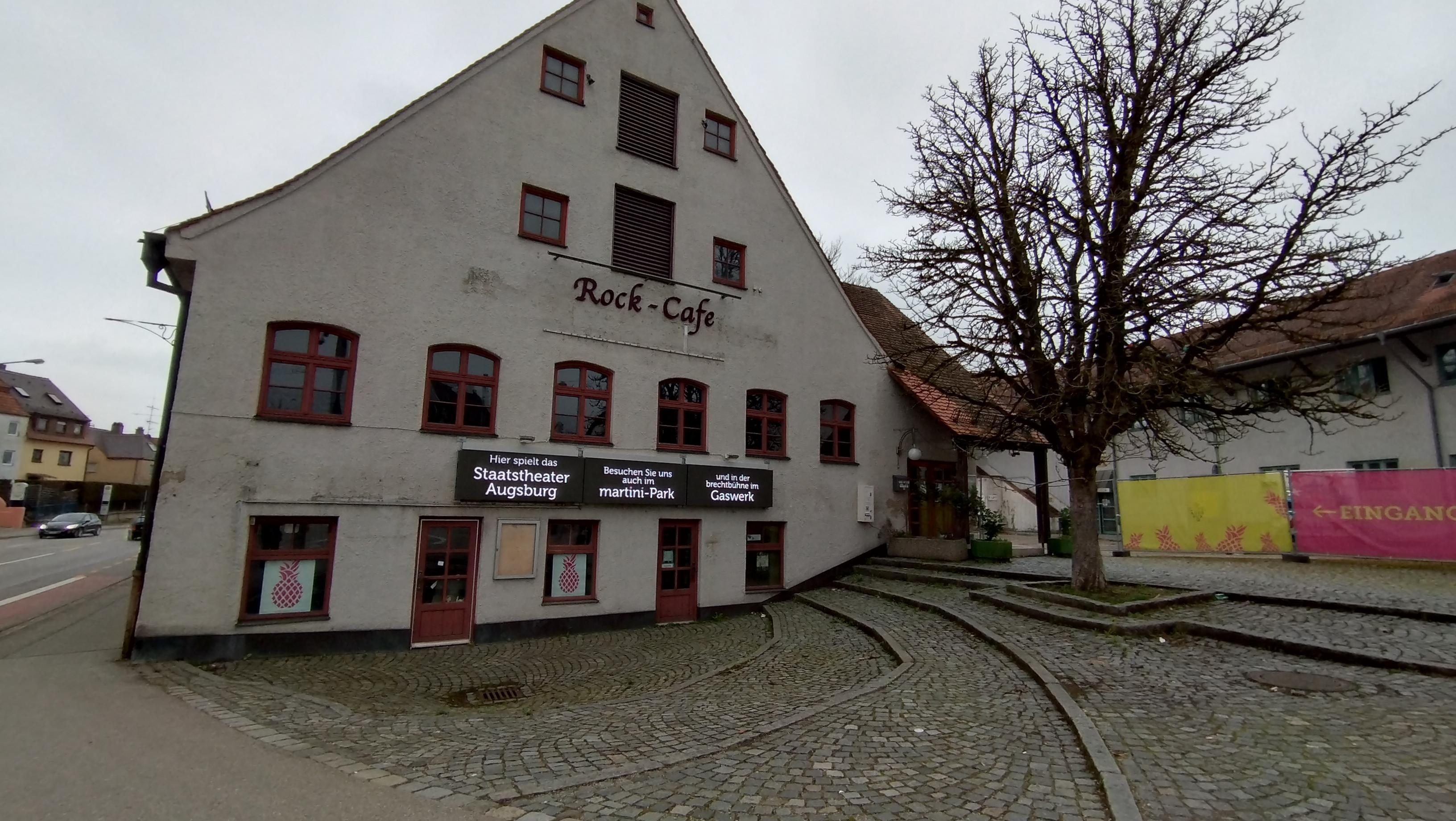 Was Neues im Augsburger Westen Renovierung des Stadtteilzentrums