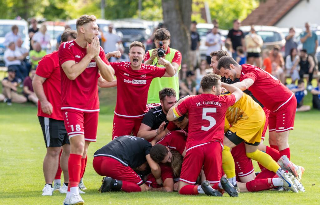uttenhofen-zur-ck-in-der-kreisklasse-bcu-setzt-sich-mit-starkem