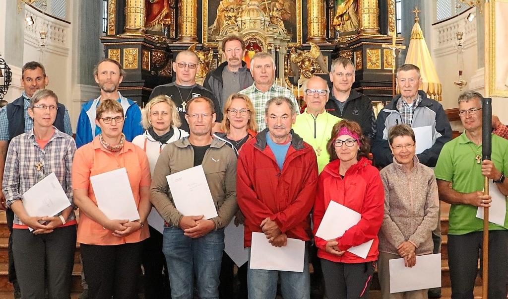 188. Wallfahrt nach Altötting 400 Pilger auf dem Weg zur Schwarzen Madonna