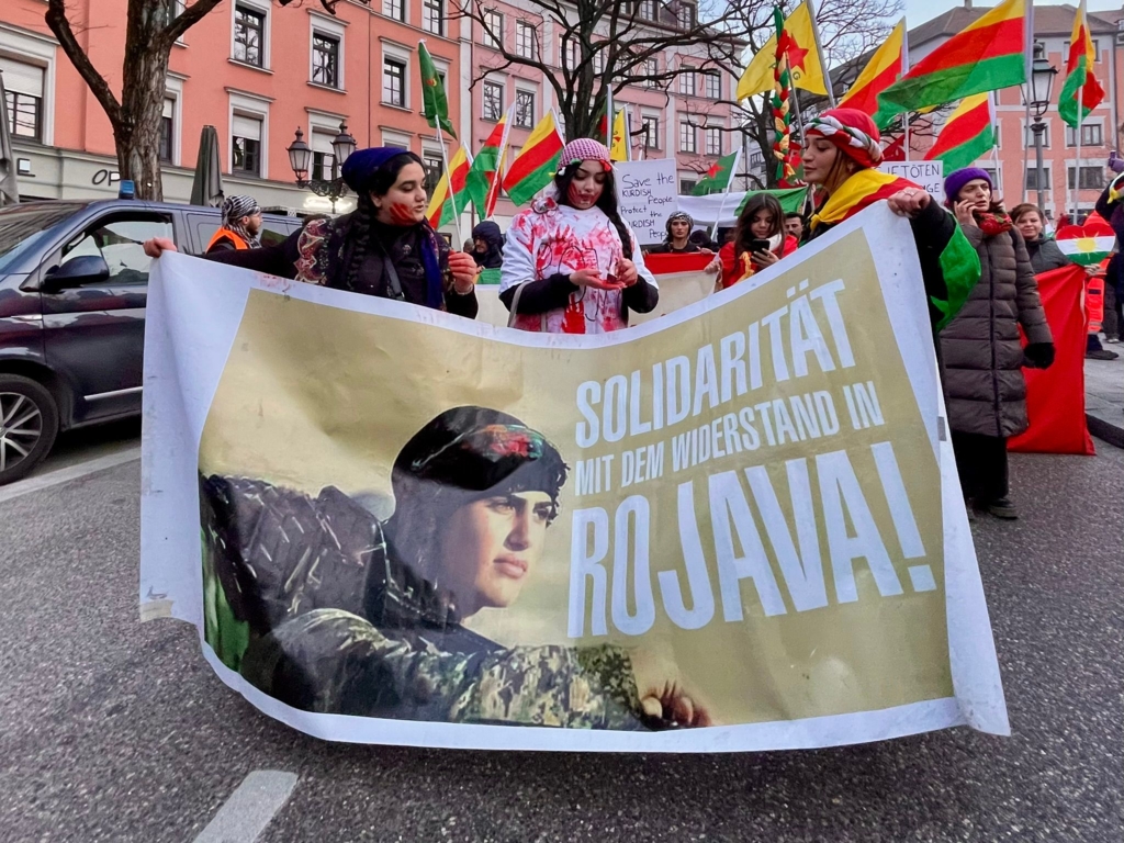 Kurden-protestieren-gegen-Vorr-cken-des-syrischen-Milit-rs