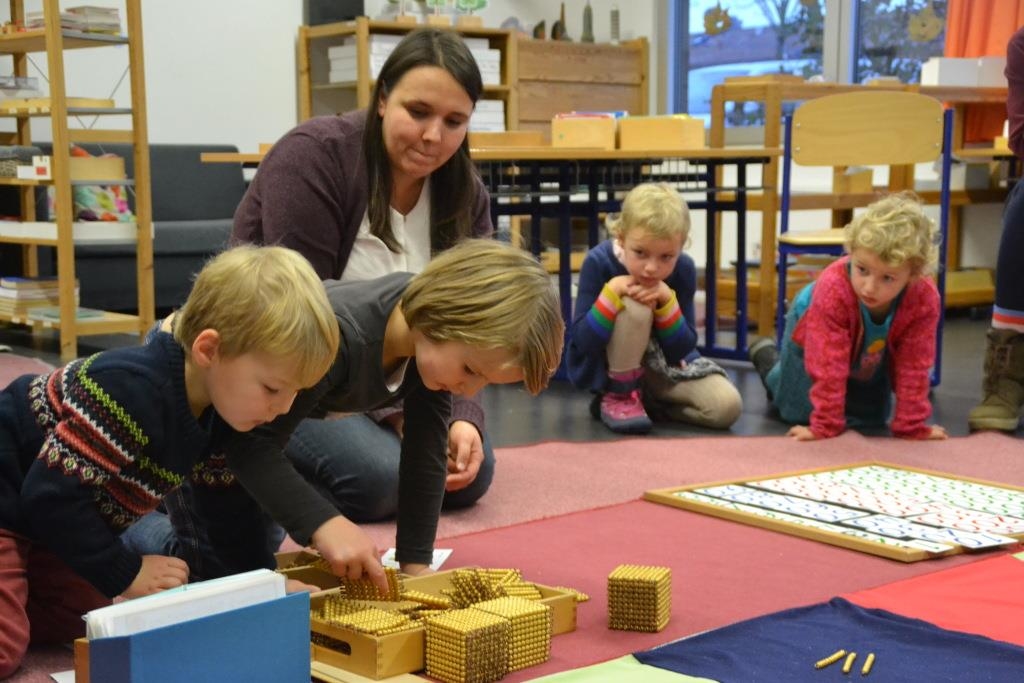 Montessori-Eichst-tt-Interessierte-Eltern-k-nnen-im-Unterricht-hospitieren