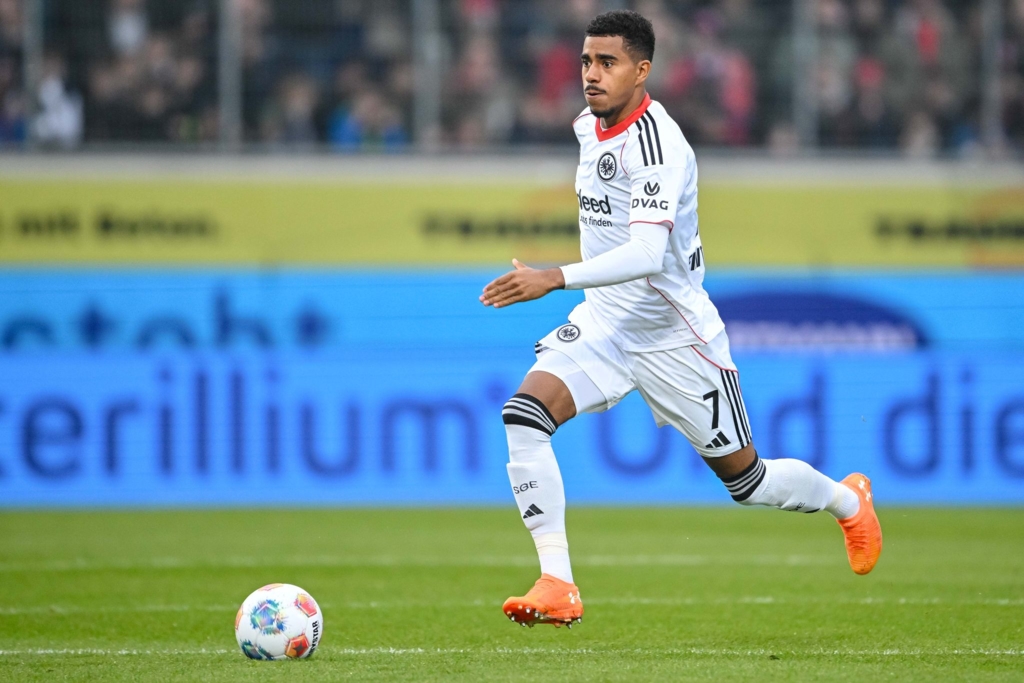 Frankfurts-Knauff-zur-Trainersuche-Nicht-unsere-Baustelle-