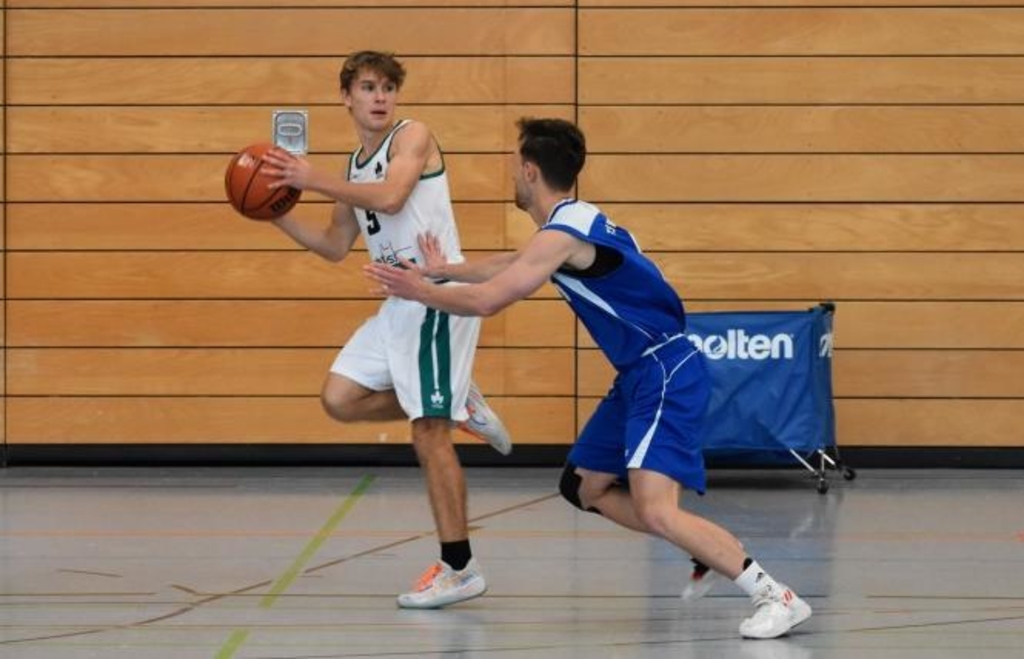 Wolnzacher-Basketballer-l-sen-Pflichtaufgabe-trotz-Personalsorgen-mit-Bravour