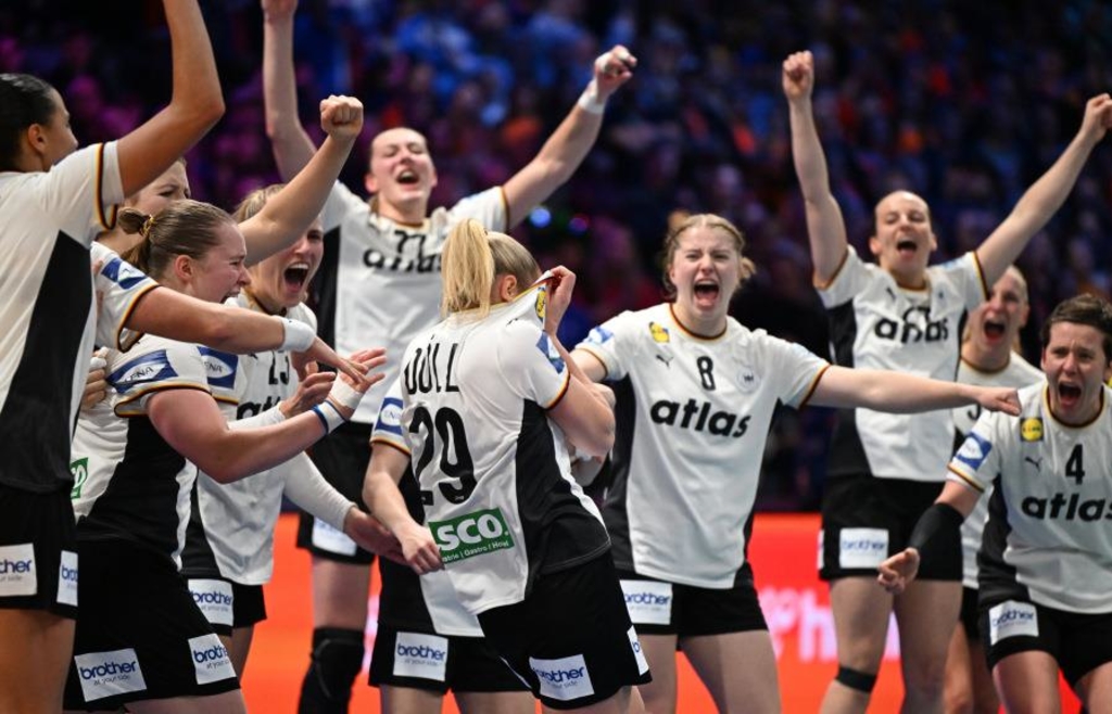 Deutsche-Handballerinnen-sind-erstmals-seit-1993-im-WM-Finale