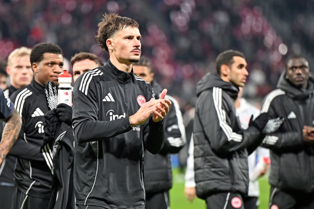 Traum-oder-Alptraum-Eintracht-zu-Gast-im-Camp-Nou