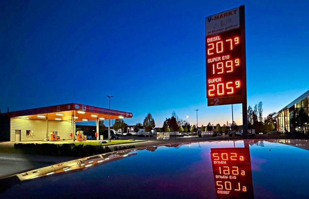 Customers place great hope in fuel discounts starting in May - | but how ...