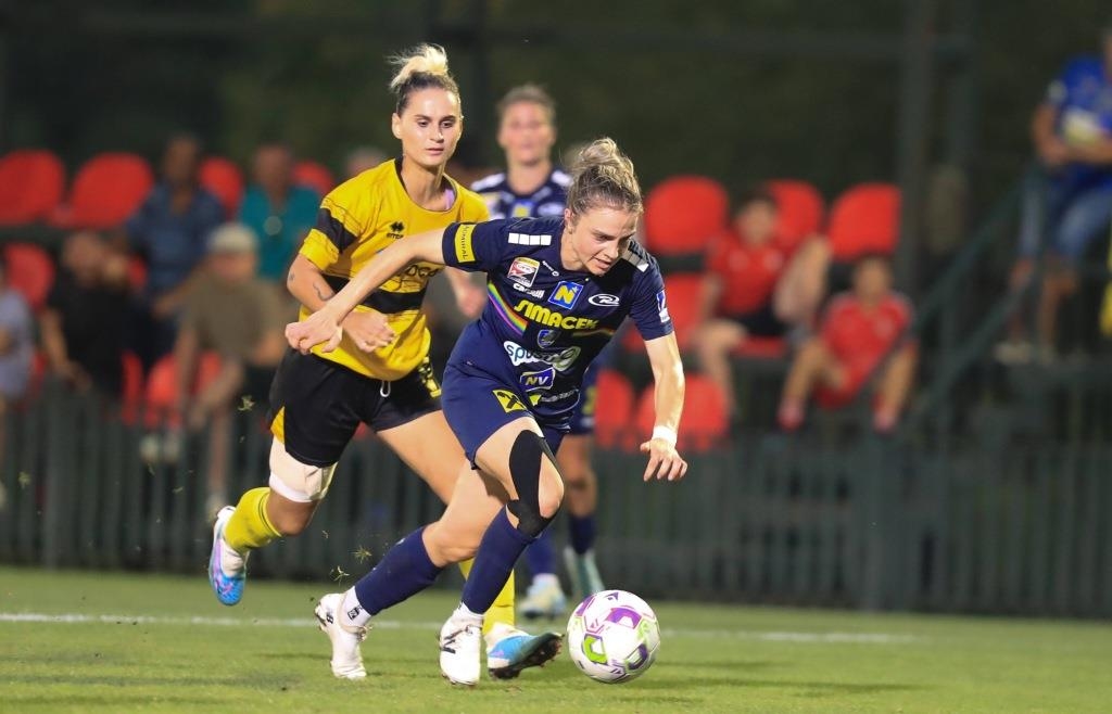 Champions League und Palatschinken: Schrobenhausenerin spielt bei SKN ...