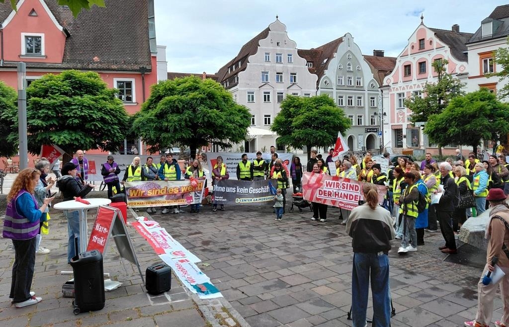 Verdi strike in Ingolstadt: Retail workers walk off the job
