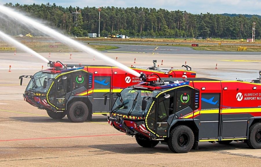 Airport Nürnberg präsentiert drei neue Flugfeldlöschfahrzeuge