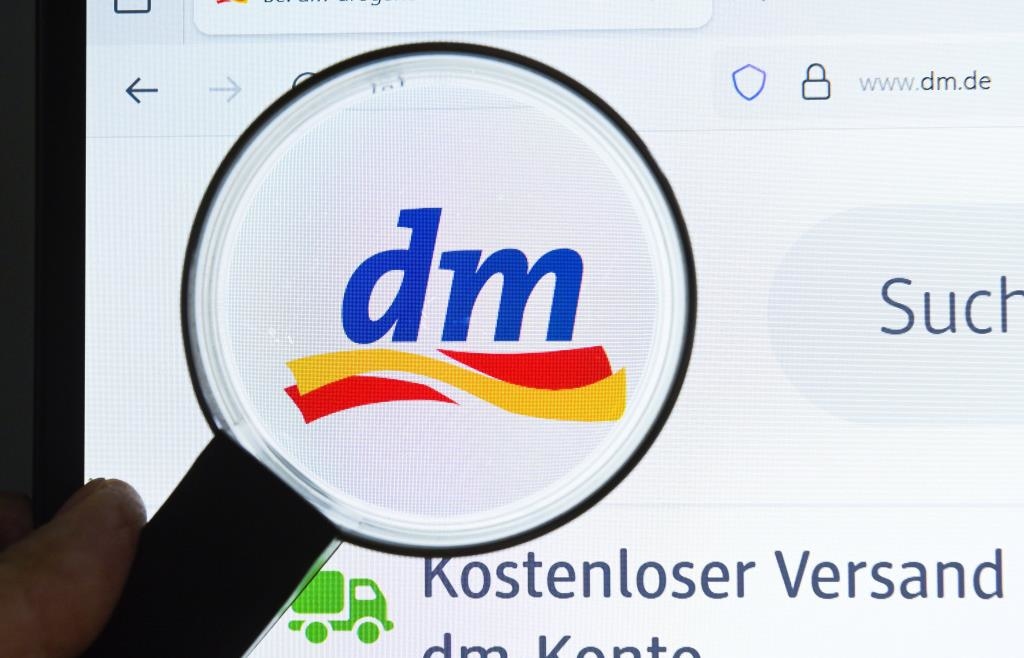 Drogeriemarkt-Kette-dm-startet-Online-Apotheke