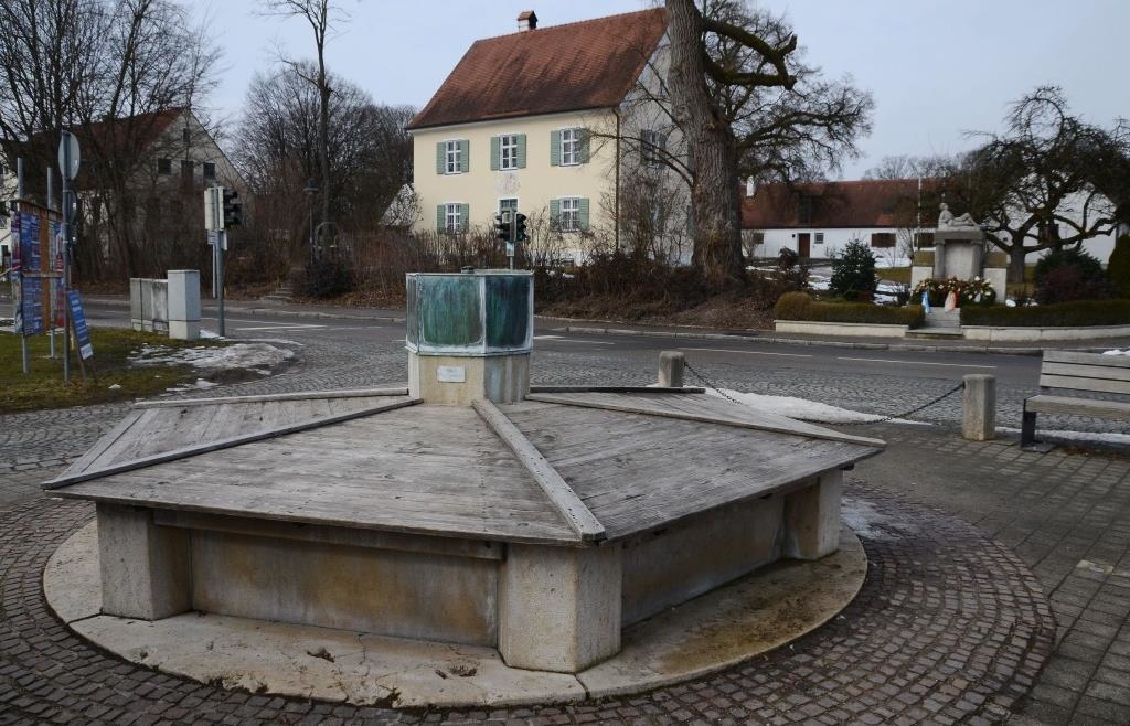 Fischbrunnen-in-Steinkirchen-wird-saniert