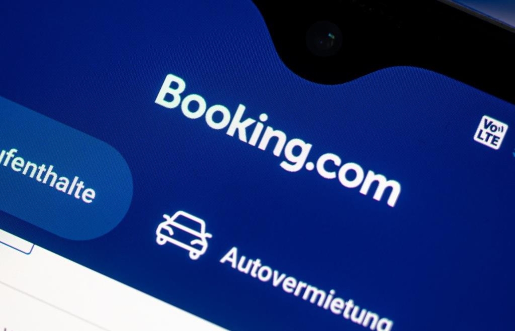 Investigations against travel portal Booking.com for fake offers and ...