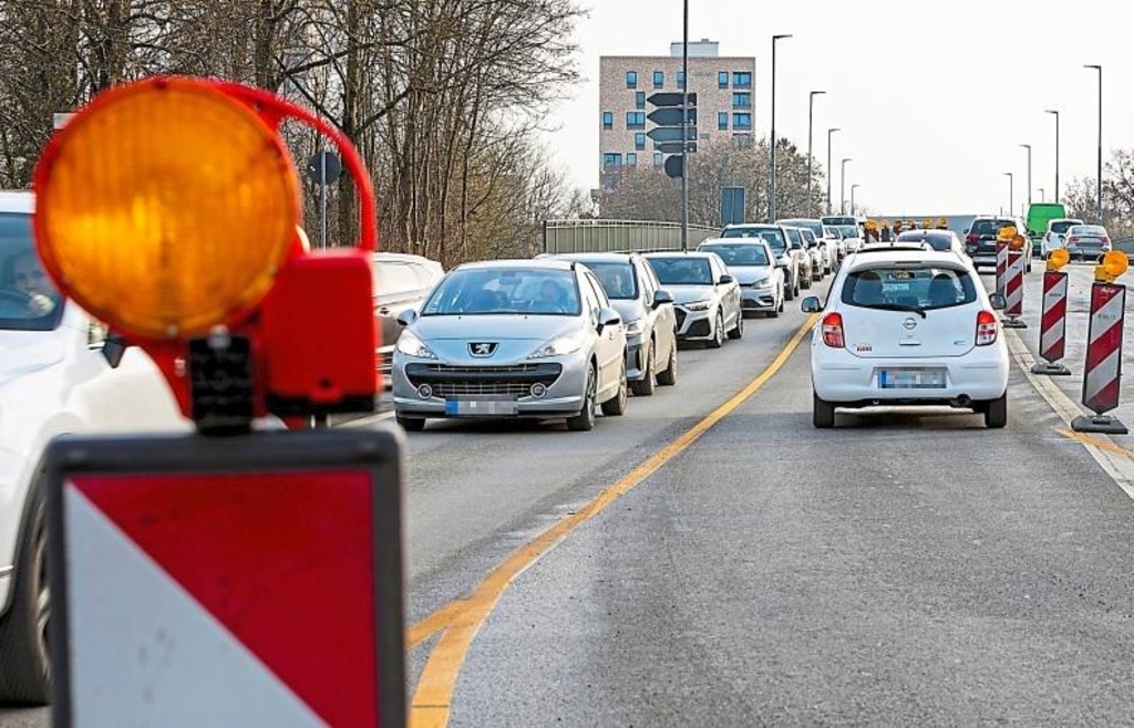 Bauarbeiten-an-Ingolst-dter-Schillerbr-cke-laufen-K-nftig-nur-noch-jeweils-eine-Spur
