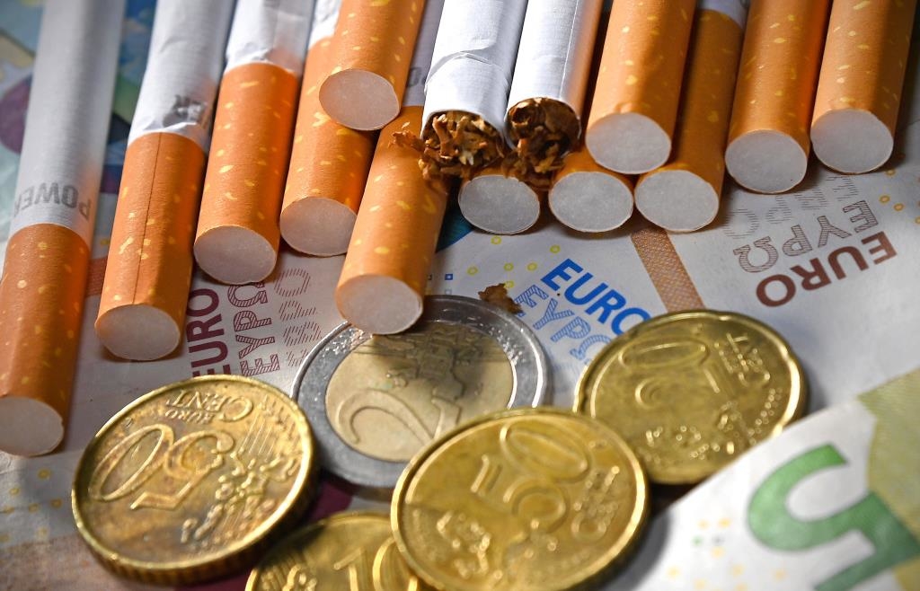 Erhöhung der Tabaksteuer schon in Kraft: Ministerium räumt massive Panne ...