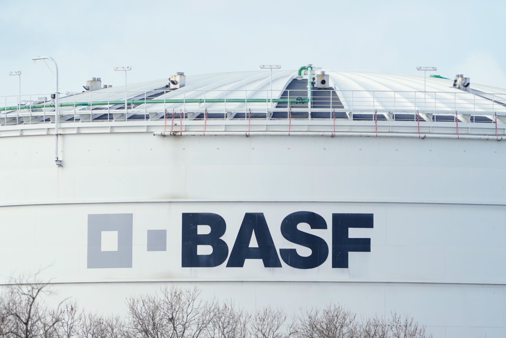 BASF-sichert-Arbeitspl-tze-im-Stammwerk-bis-Ende-2028