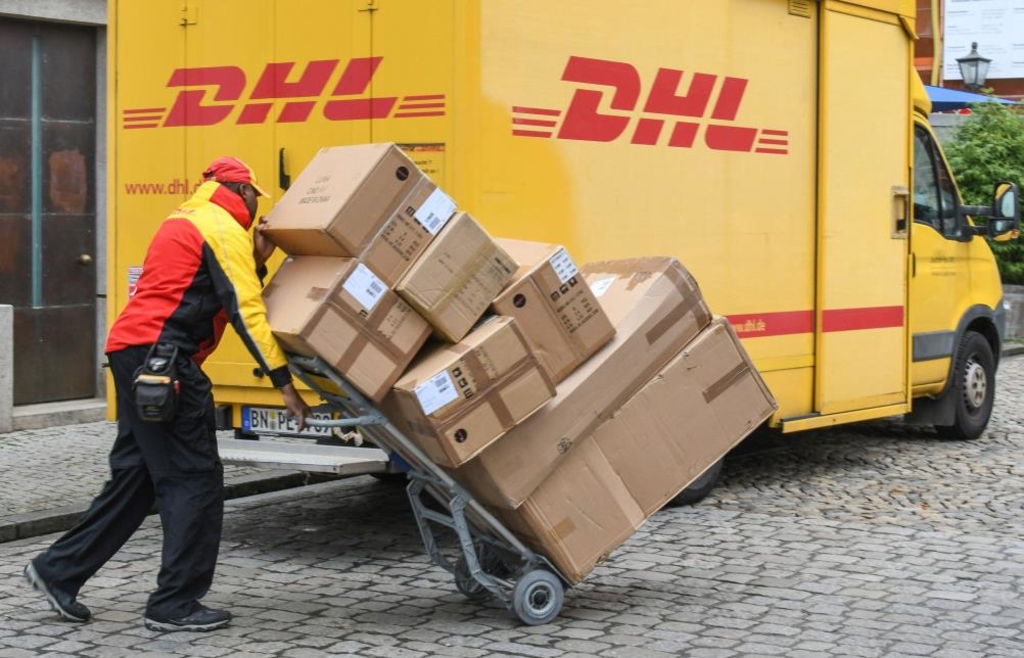 Neue-Betrugsmasche-Gef-lschte-Paketbenachrichtungen-in-immer-mehr-Briefk-sten