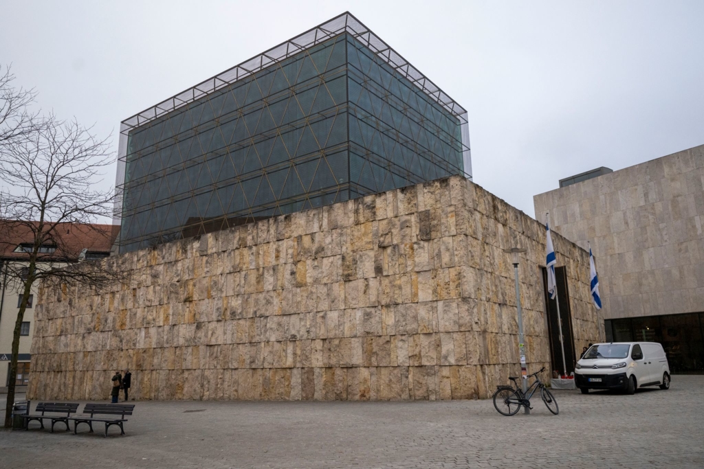 Drohbrief-mit-Patrone-an-j-disches-Gemeindezentrum-geschickt