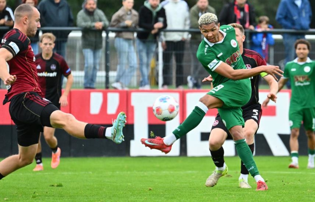 VfB-Eichst-tt-Kevin-Mutove-wechselt-zum-BVB-