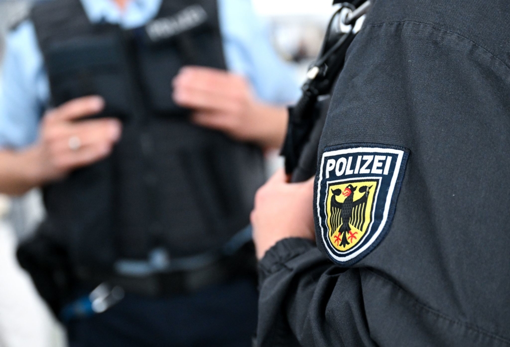 Bundespolizei-warnt-vor-Gep-ckdieben-in-Z-gen