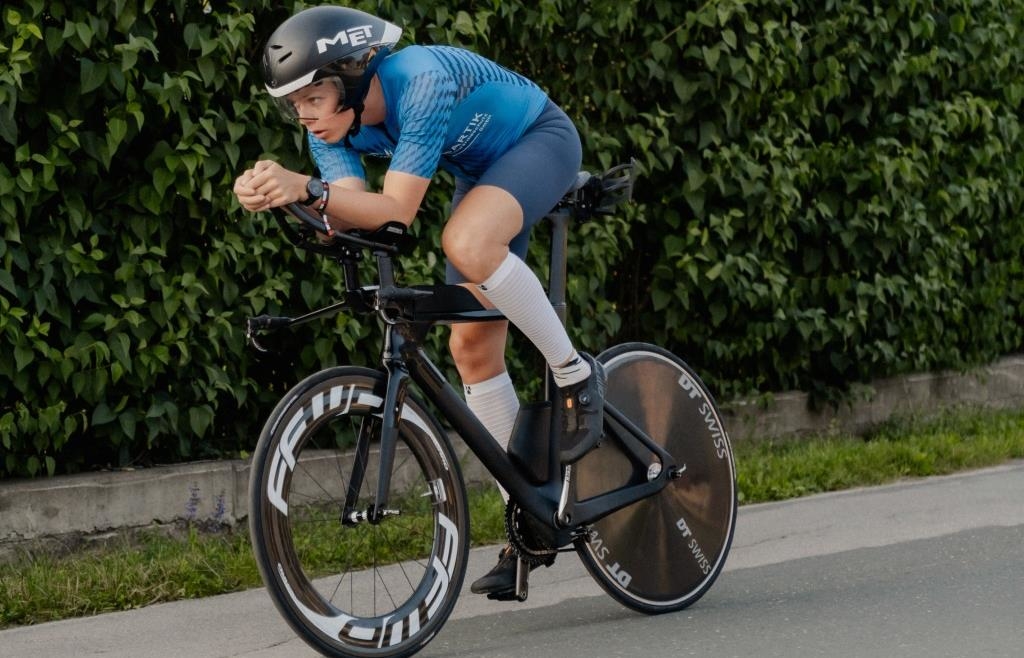 “BAVARIA MAN”: Held helps children in need - | with an ultra-triathlon ...