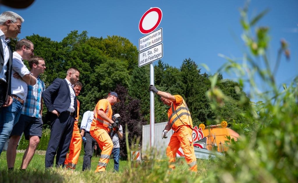 Durchfahrtsverbote an A8 und A93 im Landkreis Rosenheim in Kraft – Das ...
