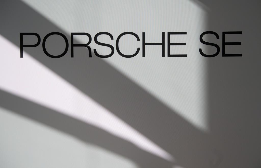 VW parent company makes almost a billion euros loss