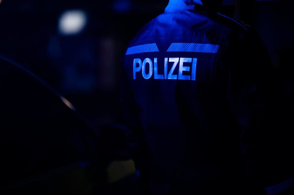 Blut-berstr-mter-Mann-40-verletzt-zwei-Frauen-Gro-er-Polizeieinsatz-in-Ingolstadt