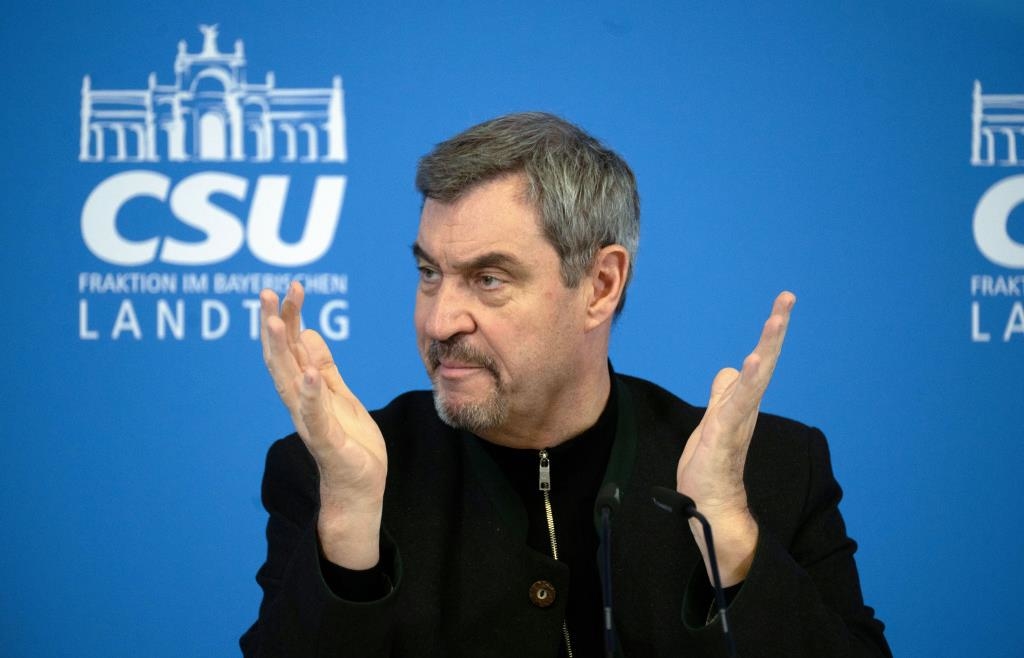 S-der-lehnt-sich-vor-Kommunalwahl-aus-dem-Fenster-AfD-wird-kein-Rathaus-in-Bayern-bernehmen-