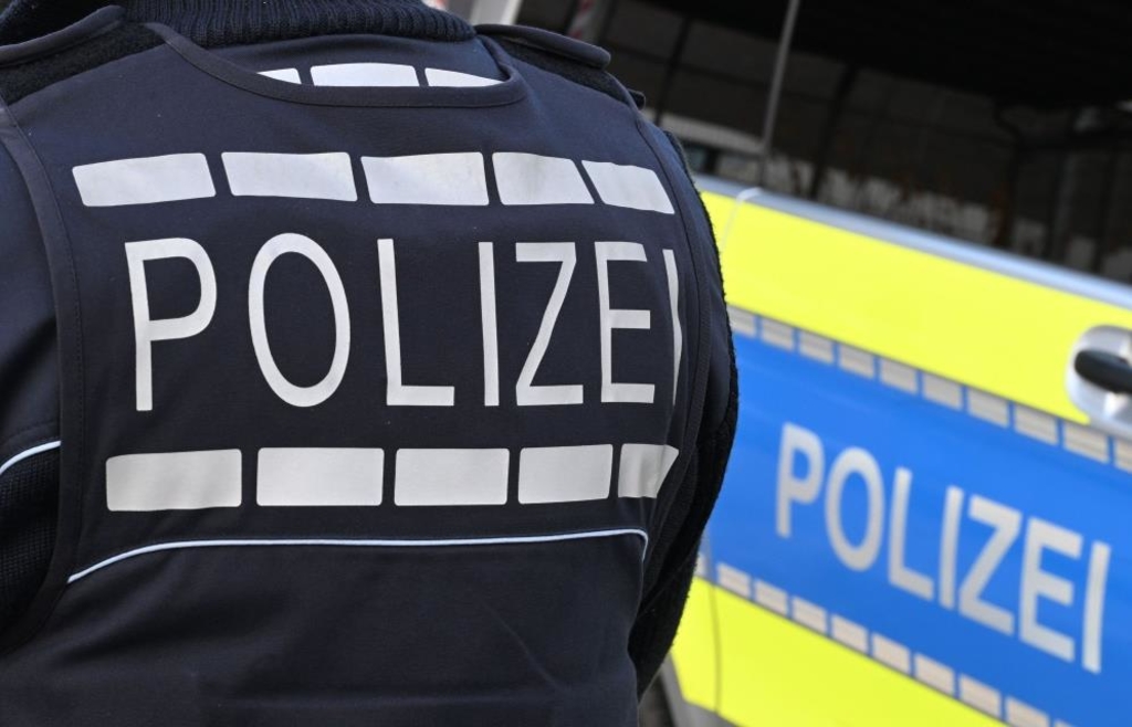 40-year-old gets into car in Meitingen with over 3.45 per mille - | ...
