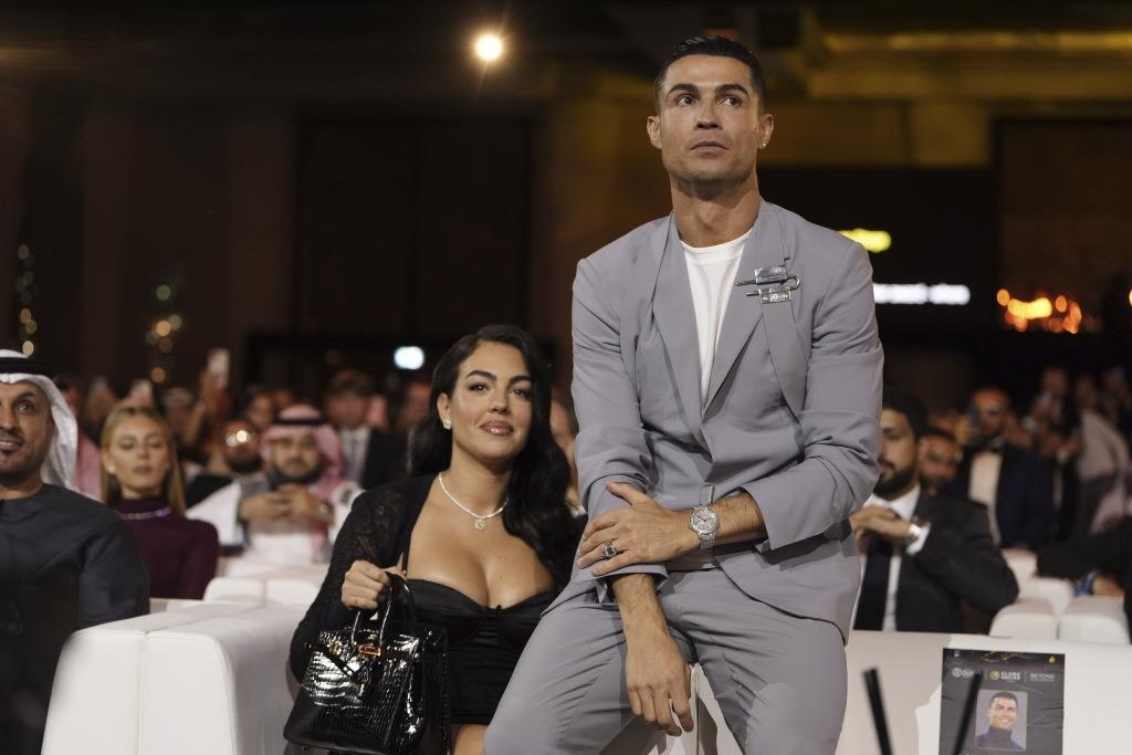Fußball-Superstar Cristiano Ronaldo verlobt sich mit Partnerin Georgina