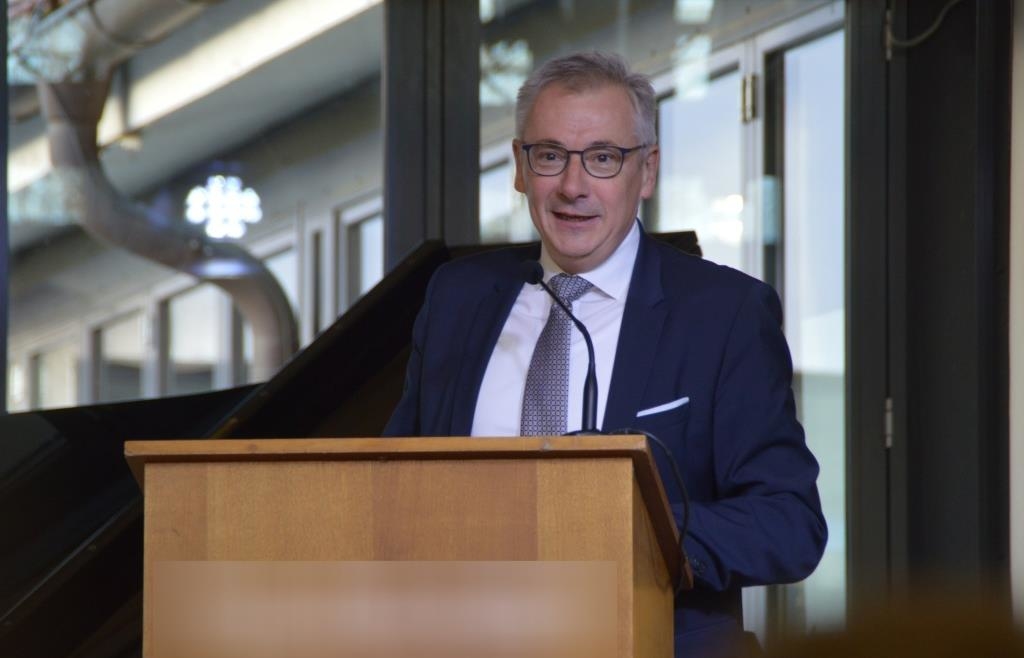 Dingolfing-Landaus-Landrat-Bumeder-geschockt-ber-Anschlagspl-ne