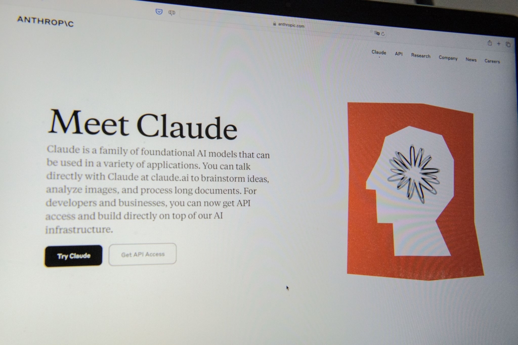 OpenAI-Rivale-Anthropic-nimmt-n-chste-Branchen-ins-Visier