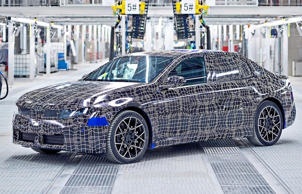 i3-die-zweite-neue-klasse-von-bmw-geht-in-m-nchen-an-den-start