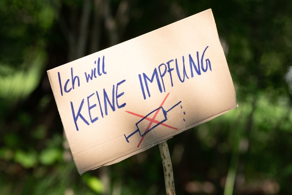 Krebs-durch-Impfung-Was-hinter-dieser-Falschmeldung-steckt