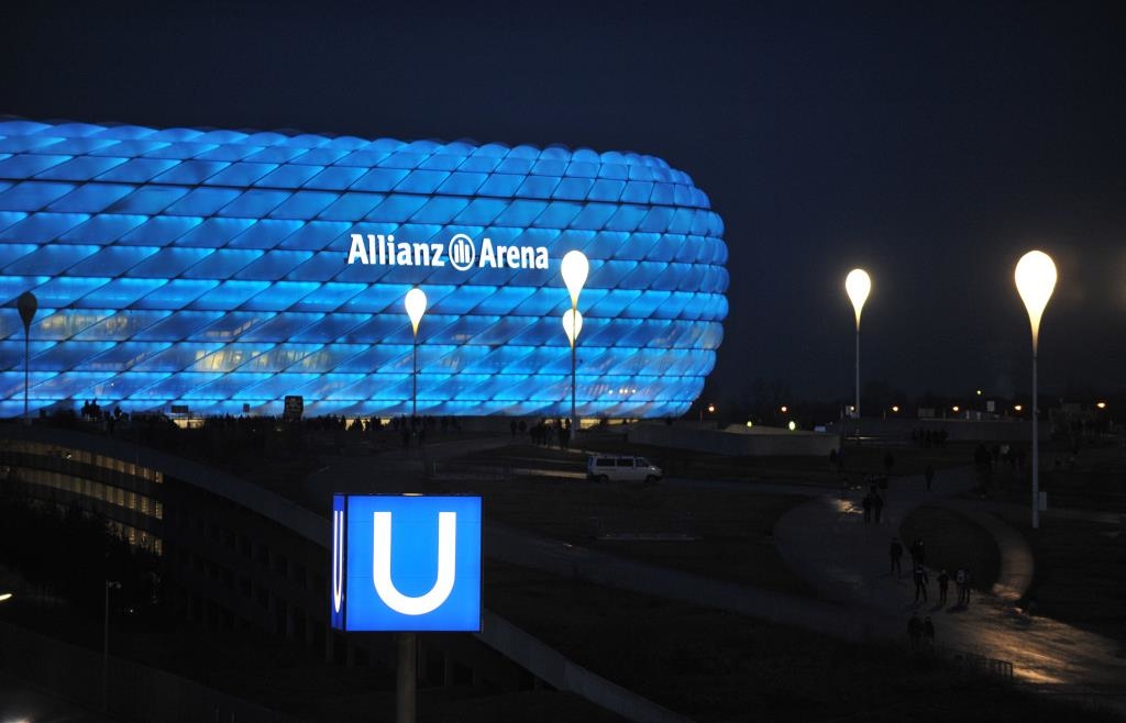 Trotz-Streiks-im-Nahverkehr-Pokal-Hit-in-M-nchen-soll-stattfinden