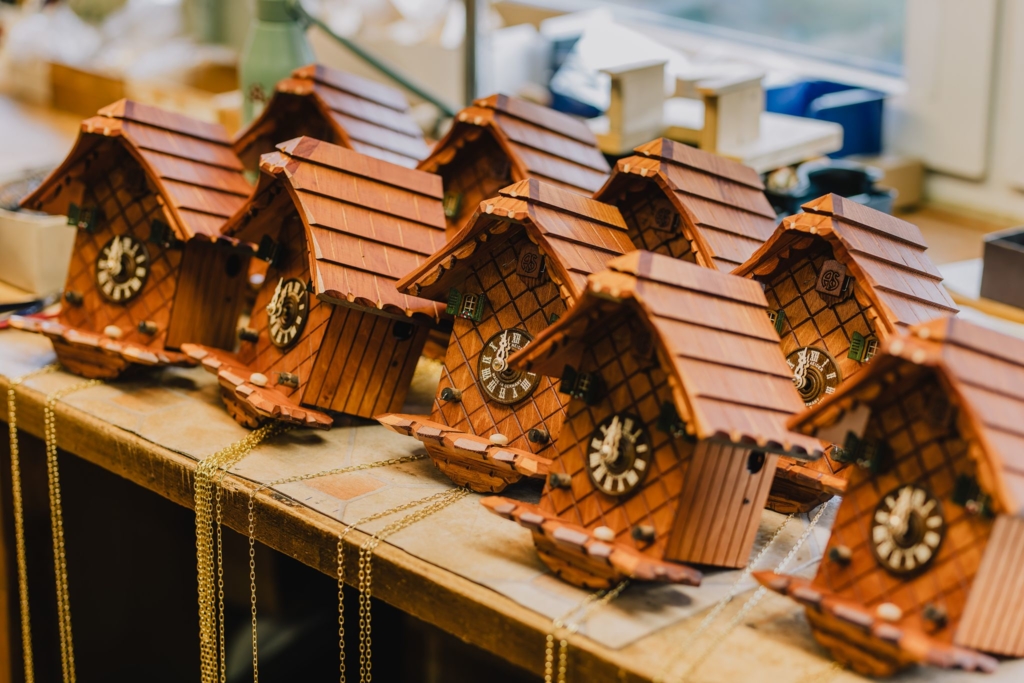 Uhren-und-Porzellan-Schutz-f-r-regionale-Industrieprodukte