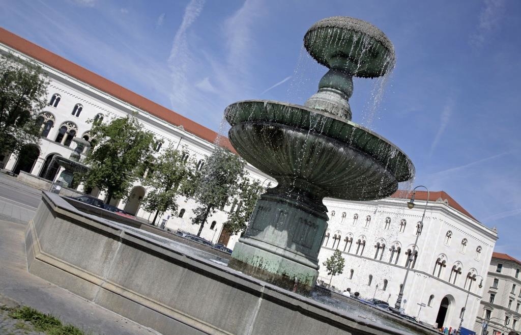Hacker steals data from students at Munich's LMU - | State Criminal ...