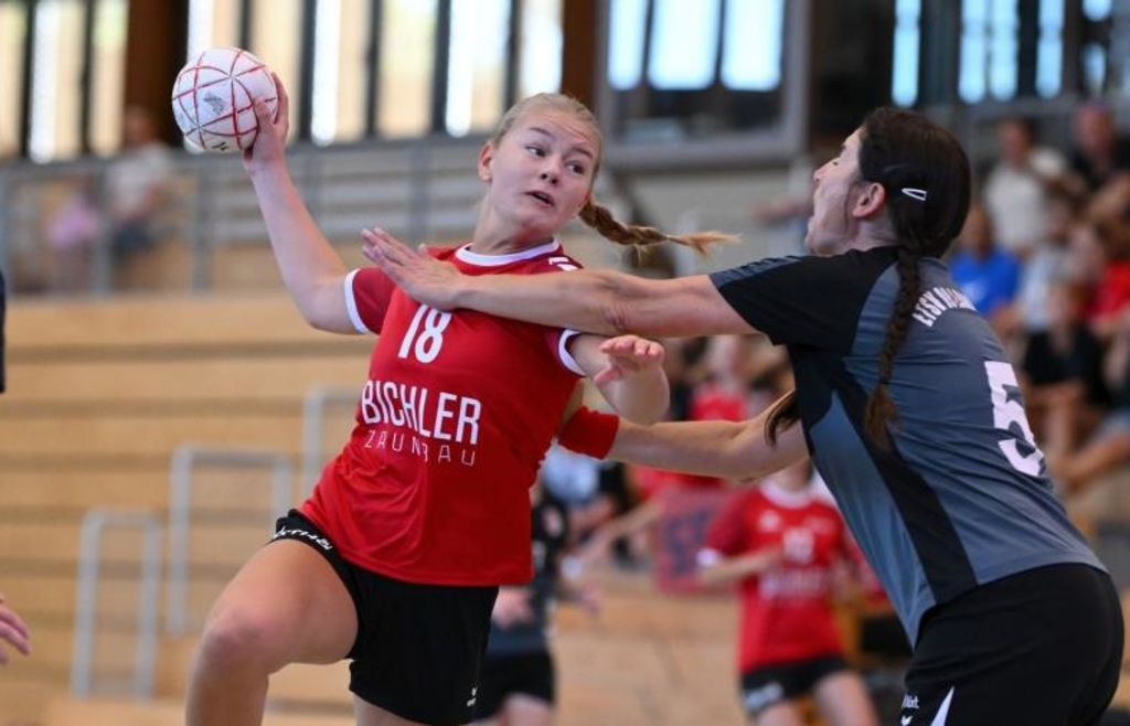 Zwycięski start sezonu piłkarek ręcznych SSV Schrobenhausen z efektowną zdobyczą bramkową