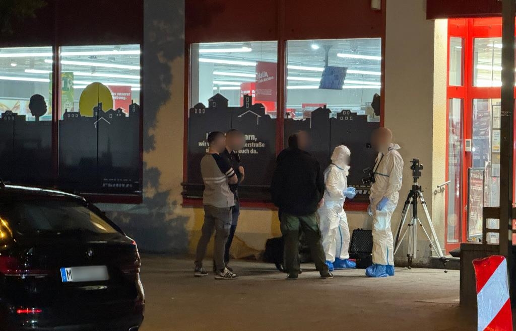 Islamistisches Motiv Vermutet Polizei Untersucht Messerangriff Auf Lehrerin In Essen - 4a1vt8l