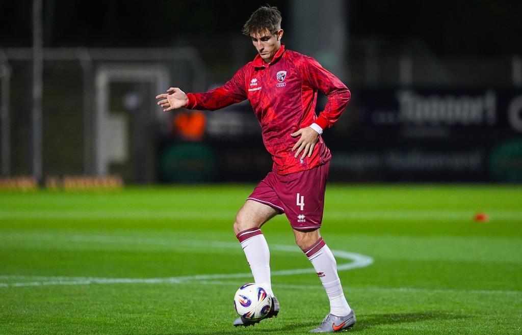 Elias-Decker-wechselt-zu-Zweitliga-Klub-vorerst-leihweise