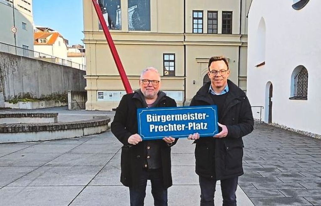Platz-hinter-Stadtpfarrkirche-wollen-Rohrmann-und-K-ser-nach-Hans-Prechter-benennen