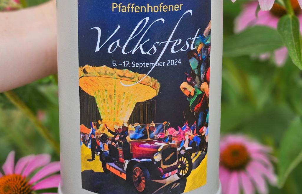 Freibier am Mittwoch am Rathaus mit „Die lustigen Holledauer“ Freibier am Mittwoch am Rathaus mit „Die lustigen Holledauer“